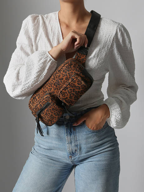 Heuptasje 90s Leder Paul marius Zwart 90's BANAN90S ander zicht 1